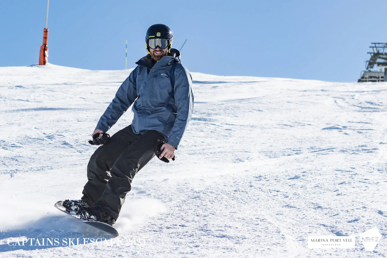 Ski Escape &ndash; Marina Port Vell &ndash; Baqueira Beret &ndash; motos de nieve - capitanes de superyates