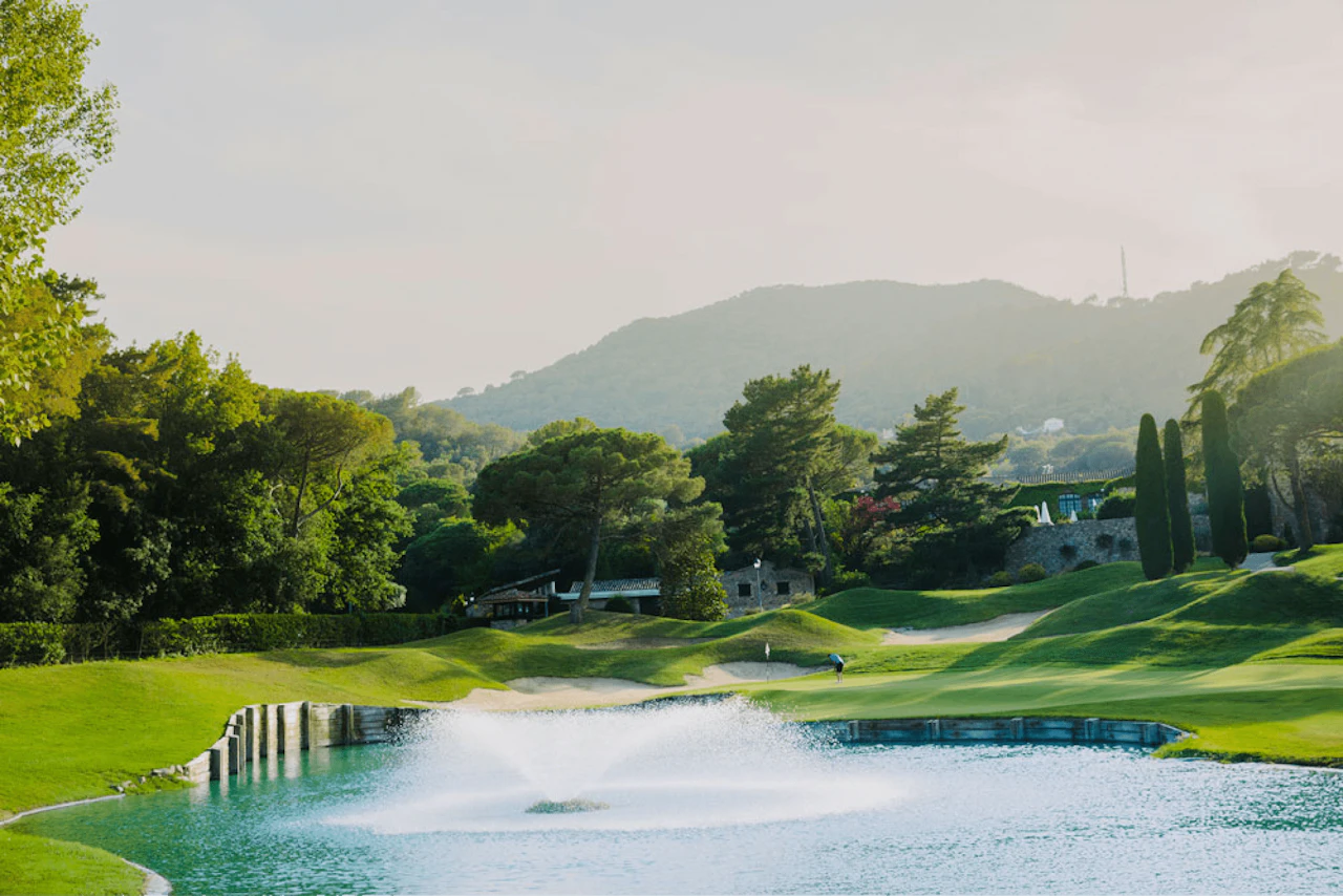 Imagen de un club de golf en Barcelona